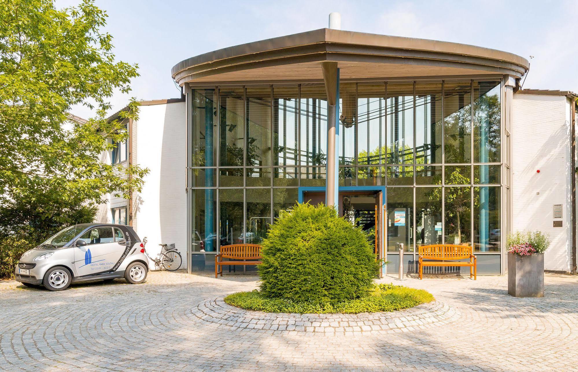 Hotel Park Soltau Buitenkant foto