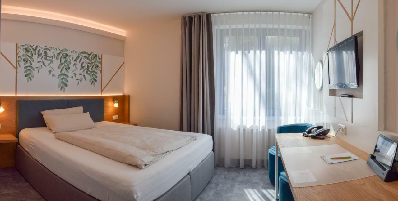 Hotel Park Soltau Buitenkant foto